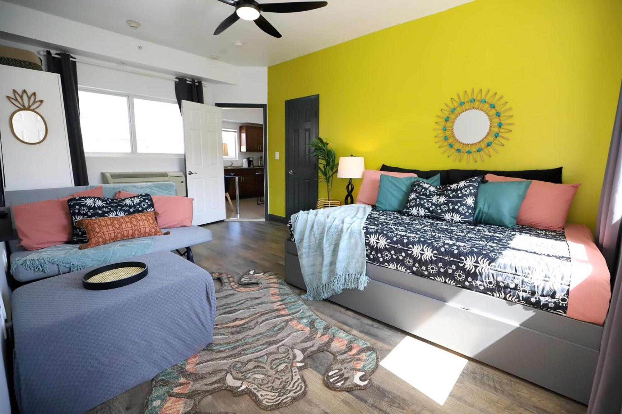 North Beach Steps To Sea Miami Apartment With Free Parking Family And Pet Friendly Miami Beach Eksteriør bilde